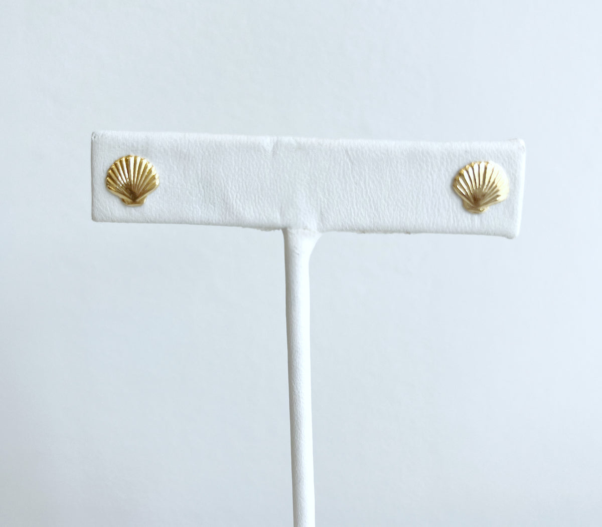18K Gold Plated Seashell Stud Earring, Gold