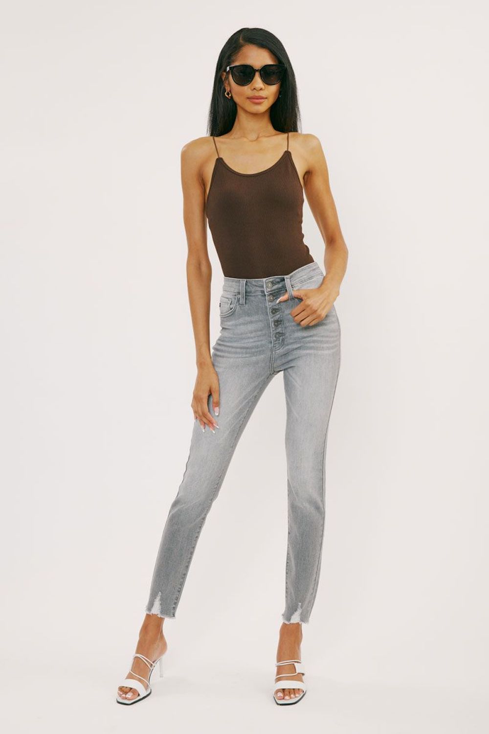 Button Fray Hem 11.25&quot; Skinny Jean
