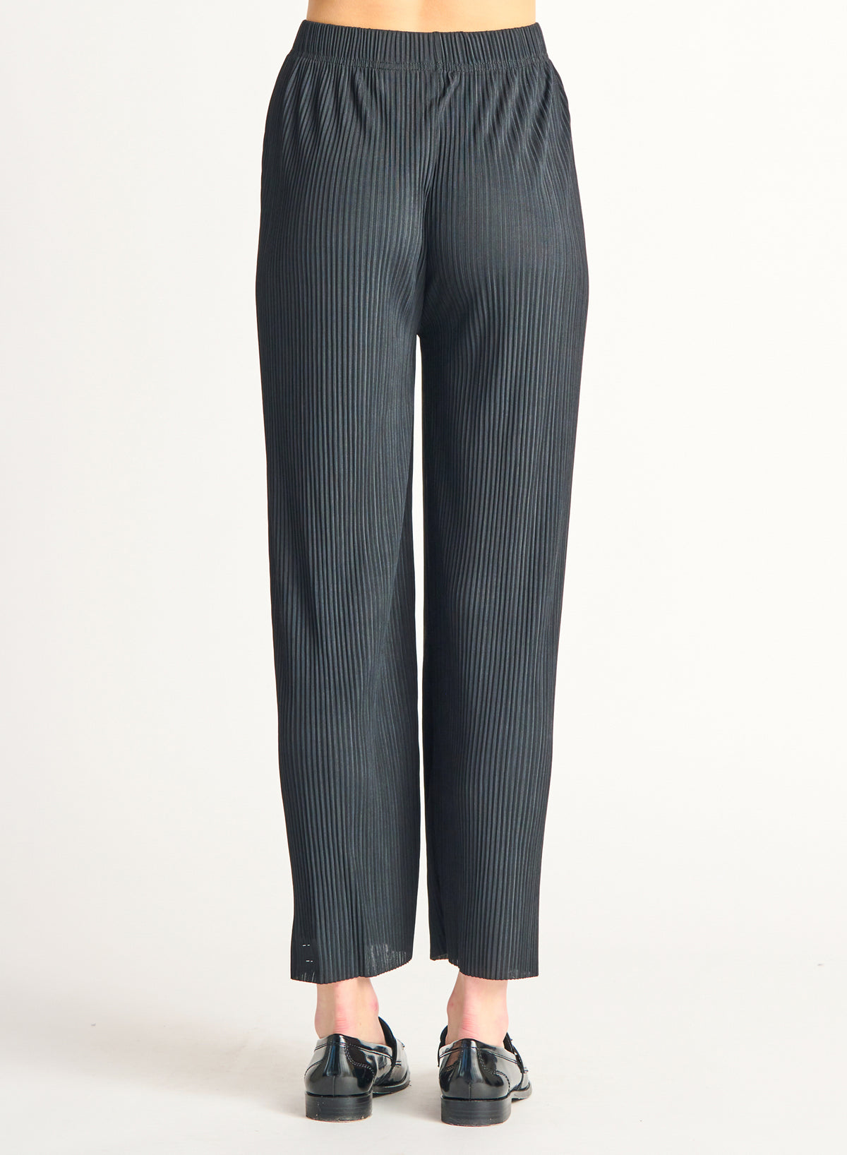 Accordion Pleat Wide Leg Flowy Knit Pant, Black