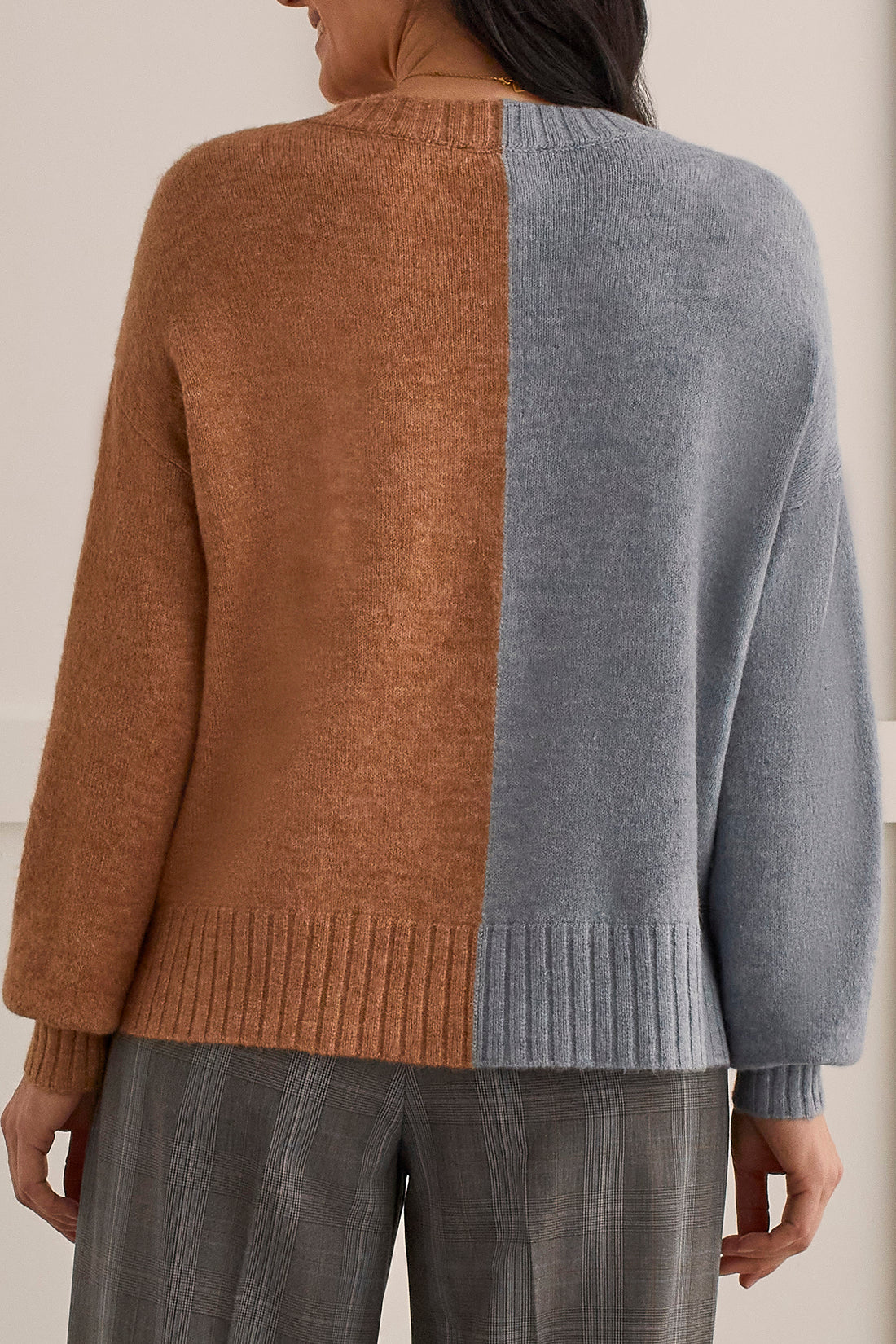 Color Blocked V Neck Sweater