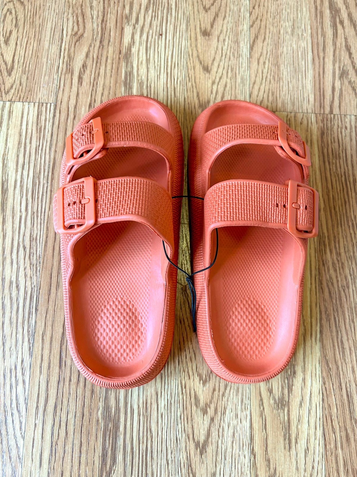 DOORBUSTER Arizona Buckle Slides, Orange