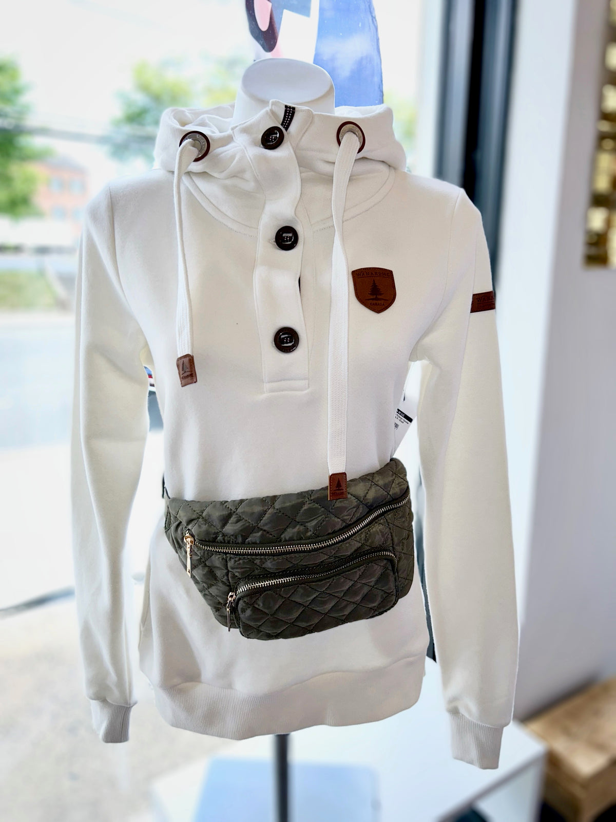 Jas Pullover Hoodie