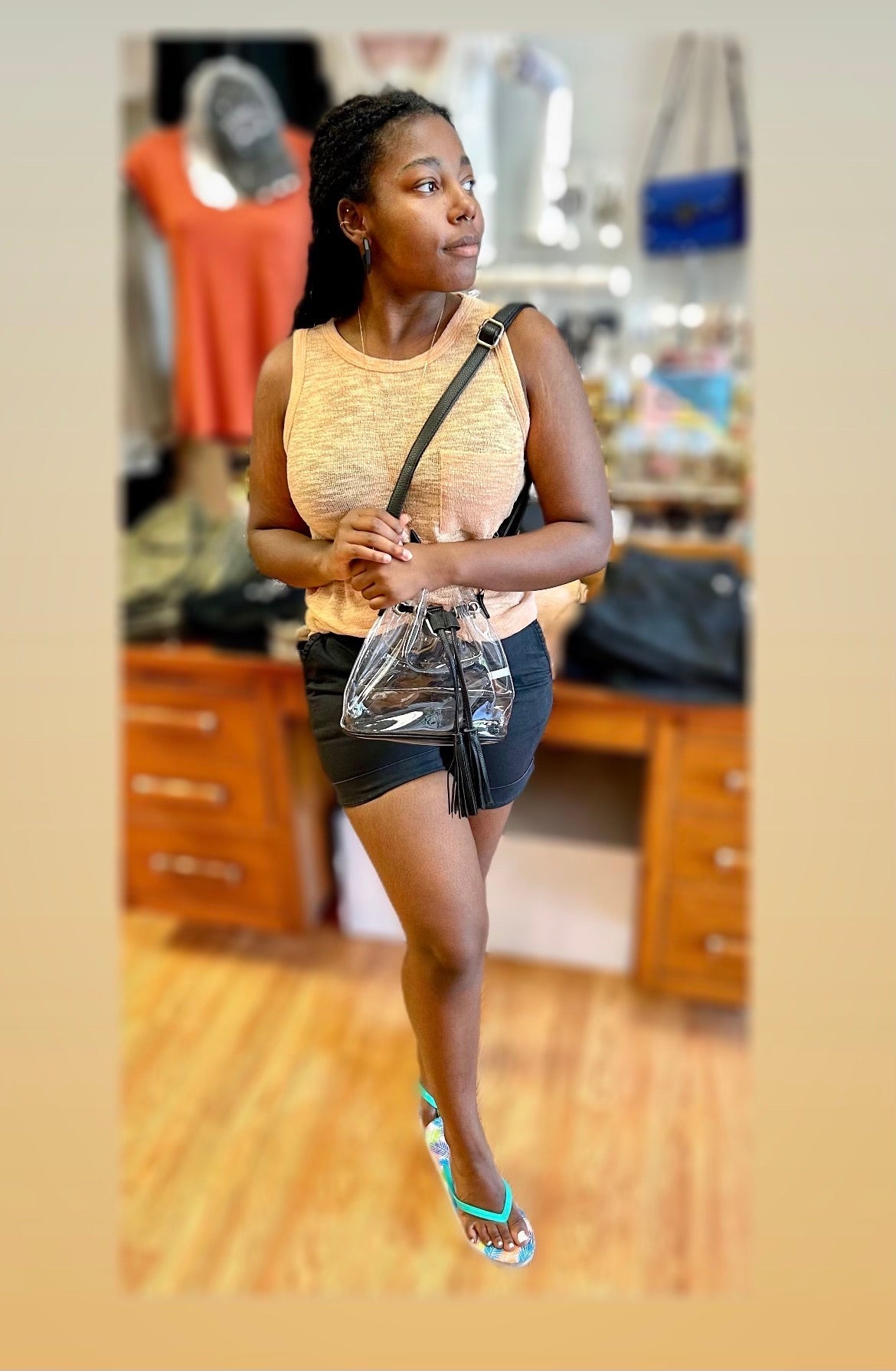 Journee Short, Black