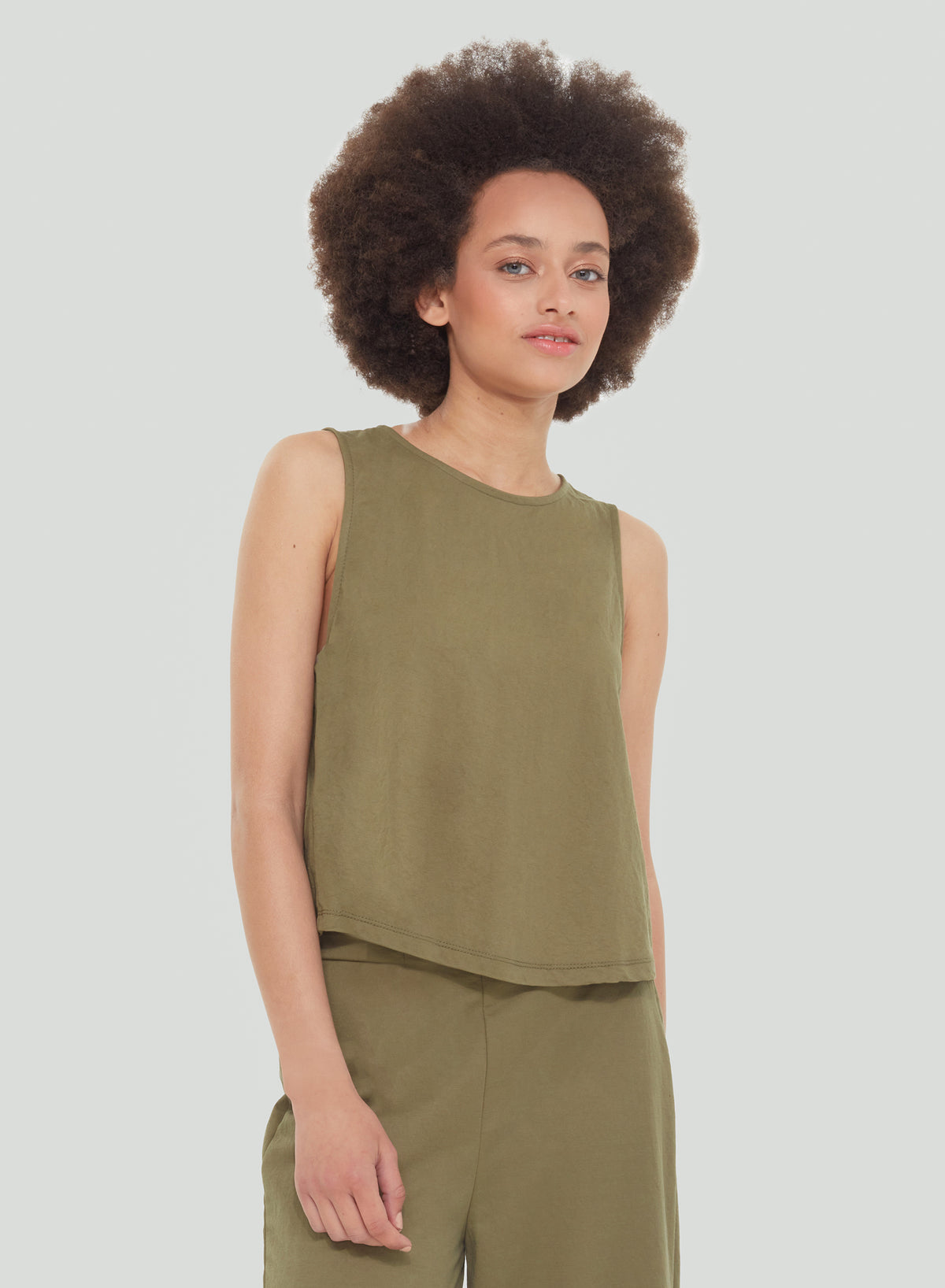 Round Neck Tank w/ Back Slit